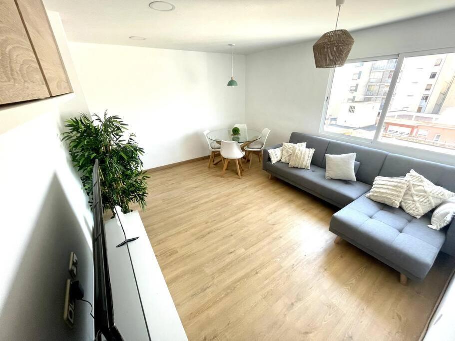 Piso Con Gran Terraza Apartamento